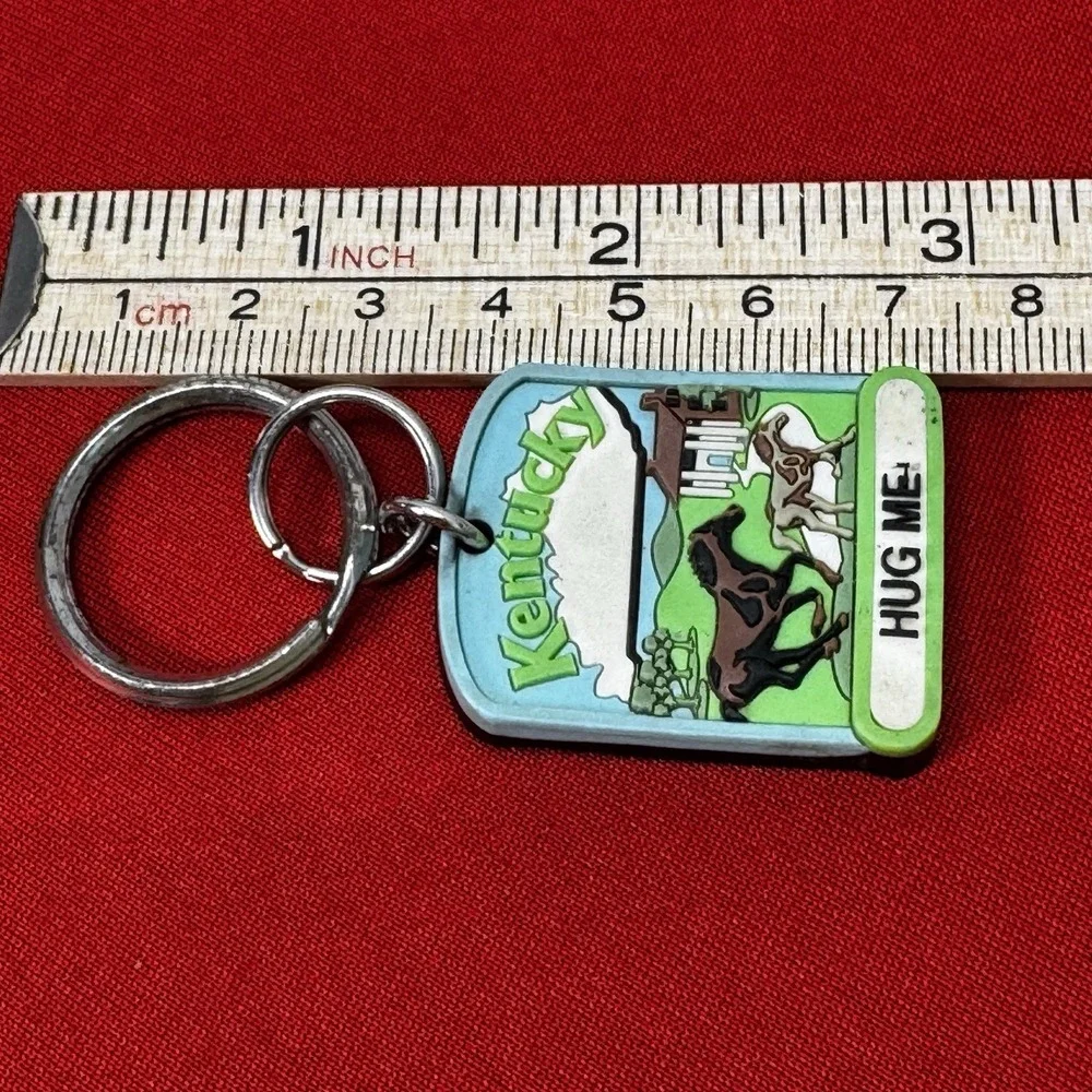 Vintage Kentucky Hug‎ Me Rubber Keychain